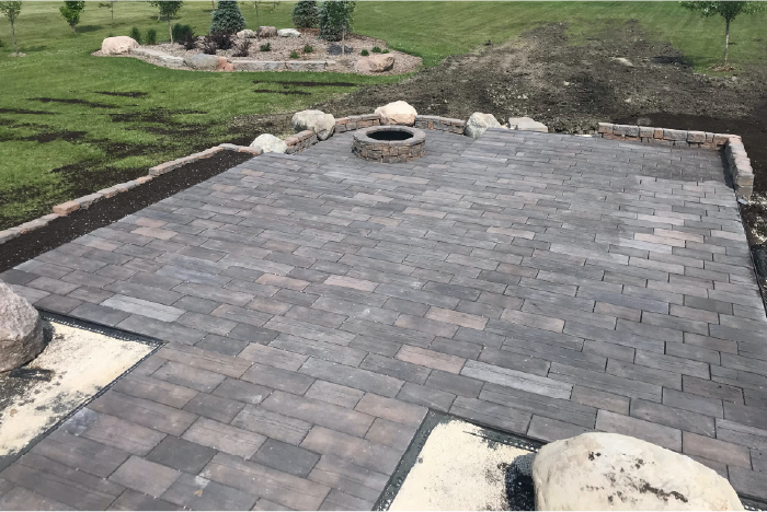 Paving stone patio with fire pit